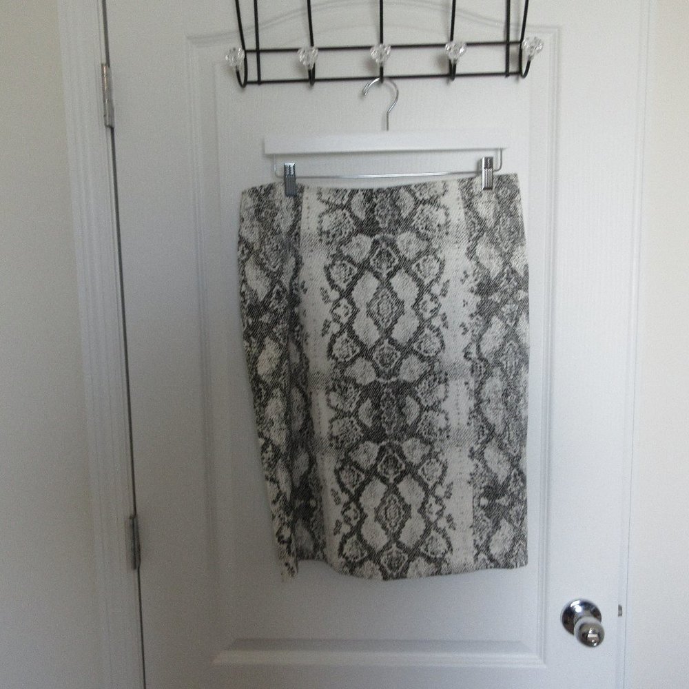 Women's size 14 pencil skirt
